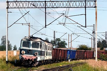 #Lokomotywa #lokomotywy #kolej #pkp #rumun #rumuny #polsat #polsaty #pociągi #brutto #towary #manewry