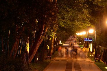 Duchy w Rewalu #noc #lampy #ulica #MiastoNocą #wakacje