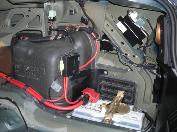 E46 akumulator