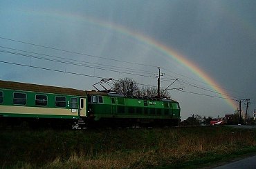 nadeszła pora wiosennych burz, ulew... więc walmy prosto w tęczę #tęcza