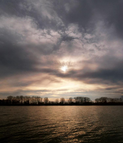 Jezioro Grajewko #chmury #słońce #jezioro