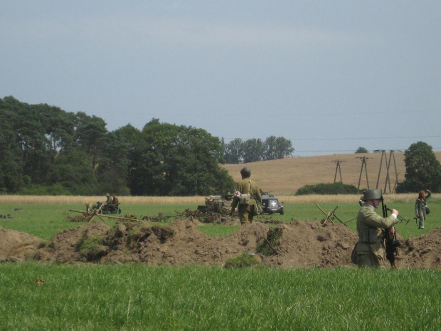 Podrzecze 17-19 VII, ZLOT GRUP REKONSTRUKCJI HISTORYCZNEJ I HISTORYCZNYCH POJAZDÓW WOJSKOWYCH