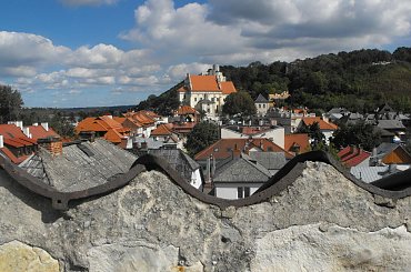 Kazimierz Dolny z uwagi na atrakcyjne położenie, bogatą historię, niepowtarzalny krajobraz ze średniowiecznym układem urbanistycznym, wspaniałą architekturą i dobre warunki klimatyczne - jest znany w #Kazimierz #KazimierzDolny