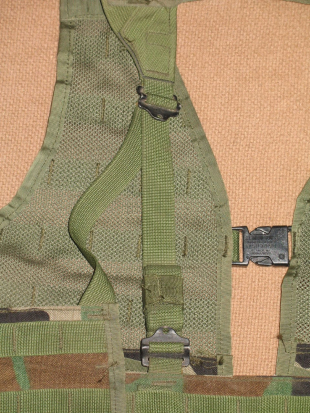 Vest, Fighting Load Carrier MOLLE II