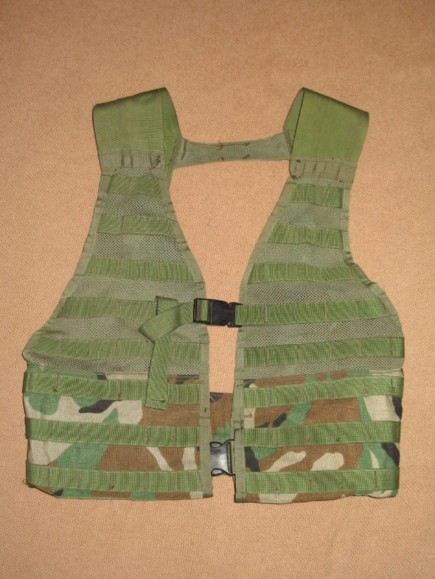 Vest, Fighting Load Carrier MOLLE II