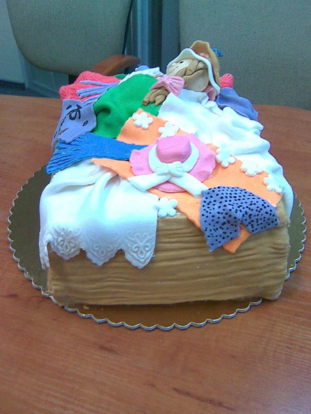 Tort - "przebieralnia dla strojnisi" #tort