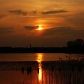 Zachód słońca #chmury #jezioro #słońce #zachód