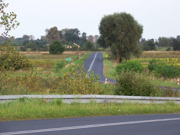 Pomiędzy Kamionem a Wilkowem