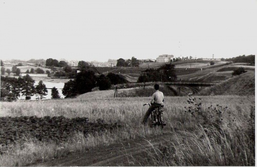 Kościerzyna, widok w kierunku jeziora Gałęźnego lata 80 XX w. #Kościerzyna #LataXX80W