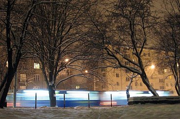 A życie wre,choć zasypane #Warszawa #ParkSkaryszewski #noc #zima #śnieg