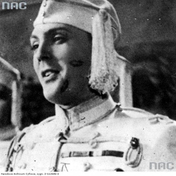 Aleksander Żabczyński, aktor. Kadr z filmu ' Manewry miłosne '_23.12.1935 r.