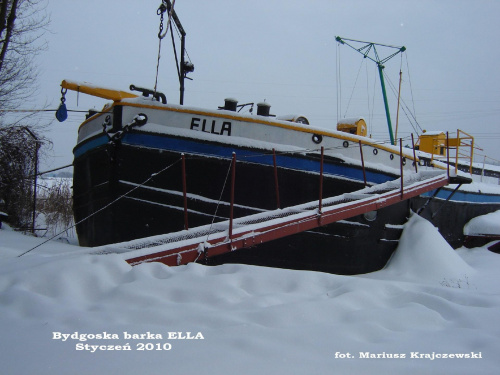 Bydgoska barka ELLA zasypana śniegiem. #BydgoskiWodniak #BydgoskaBarka #żegluga #MariuszKrajczewski