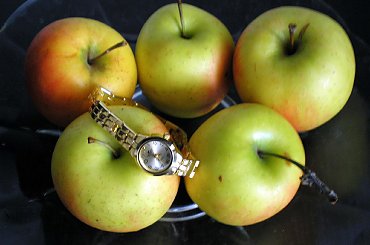 #owoce #jabłko #jabłka #czas #zegarek