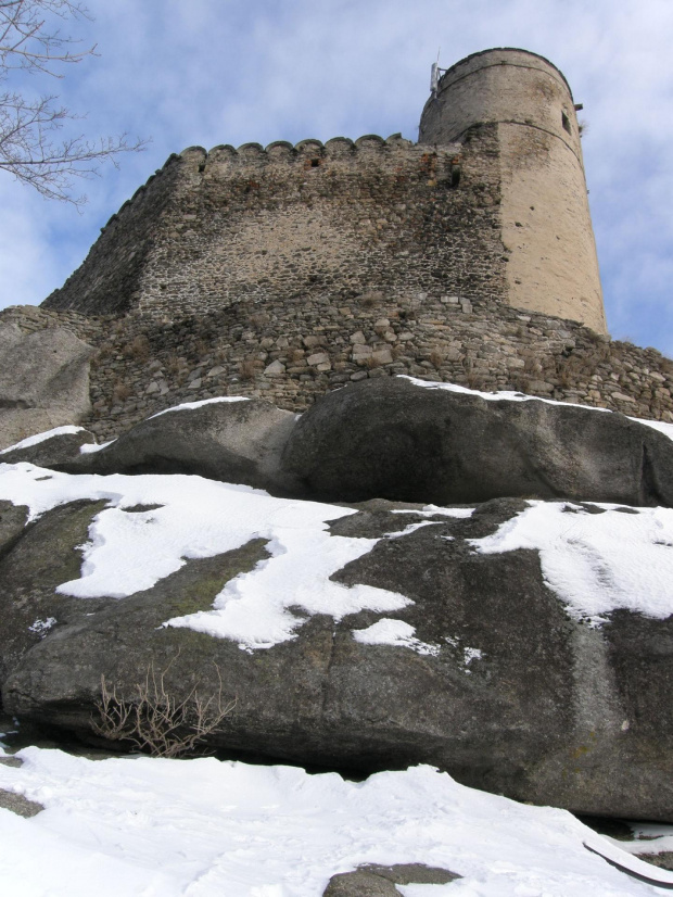 Zamek Chojnik w zimowej krasie #zamek #Chojnik #zima #JeleniaGóra