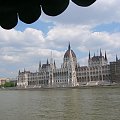 Budapeszt - Parlament - widok od strony Dunaju #architektura #zabytki #miasta #obiekty