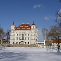 Pałac Wojanów na zimowym spacerze.. #Wojanów #zima