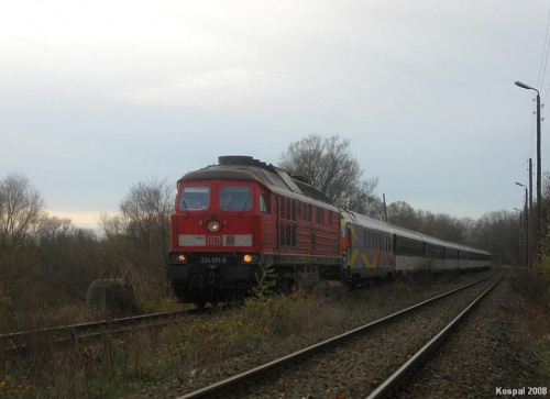 10.11.2008 BR234 551-0 zbliża sie do Kostrzyna z pociągiem specjalnym rel. Paryż - Kraków Gł.
