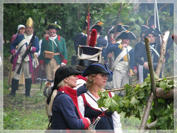 19 czerwca 2010 r. pod Twierdzą Srebrna Góra -inscenizacja historyczna. 200 żołnierzy z epoki napoleońskiej odtwarza bitwę z roku 1807.