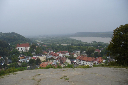 Zalany deszczem Kazimierz Dolny widok z góry Trzech Krzyży