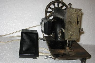 Zabytkowy Singer na chodzie #maszyna #singer #aukcja #allegro #staroć #antyk #zabytek