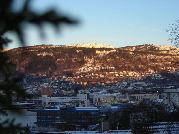 Bergen. Norwegia #norwegia #krajobraz #bergen #widoki #podróże #góry #morze