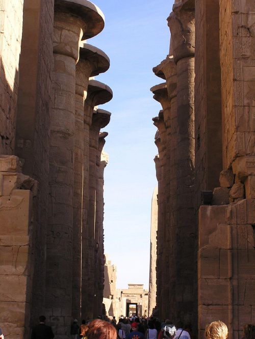 Karnak -największa na świecie świątynia podtrzymywana przez kolumny o wys. 23 m - światynia Amona-Re #Egipt #egzotyczne #Kair #Karnak #Luksor
