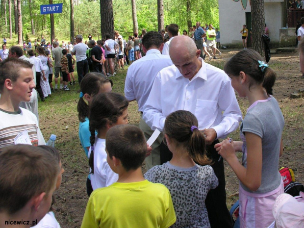 Foto: Nicewicz - III Wojewódzkie Biegi Pokoju Im. Sługi Bożego Jana Pawła II. Msza Św. w Kościele Najświętszego Serca Jezusowego w Koźle w dniu 08-06 -2008r #Nicewicz #Parafa #Najświętszego #Serca #Jezusowego #WKoźle #powiat #Gmina #Kolno