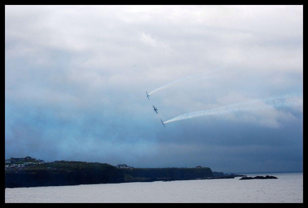 International Air Show Portrush 2007
08/09/2007 #airshow #samolot #akrobacje #Portrush