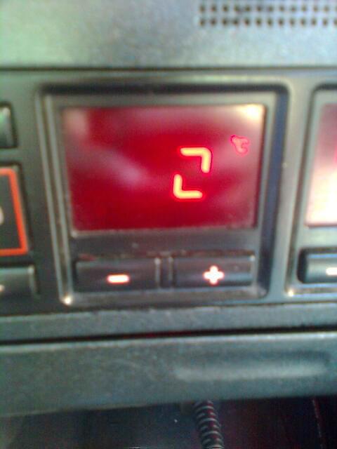 Audi a3 Klimatronik nie wyswietla temperatury