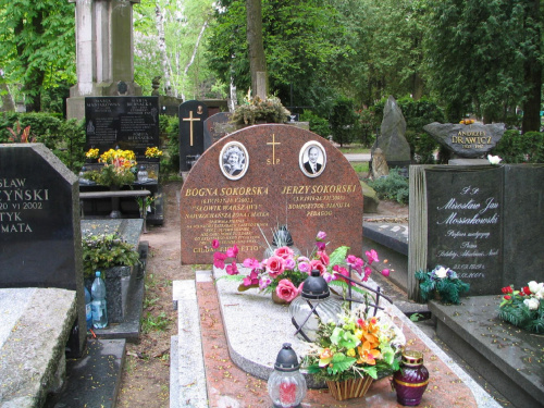 grób Bogny i Jerzego Sokorskich