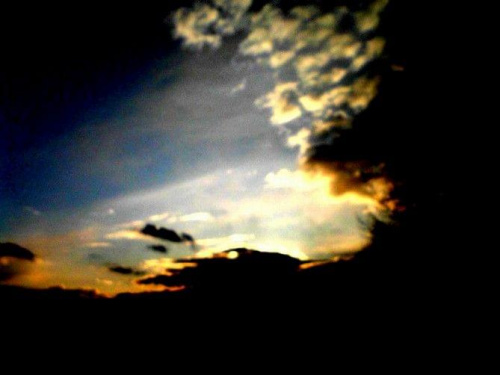 #słońce #niebo #chmurki #ZachódSłońca